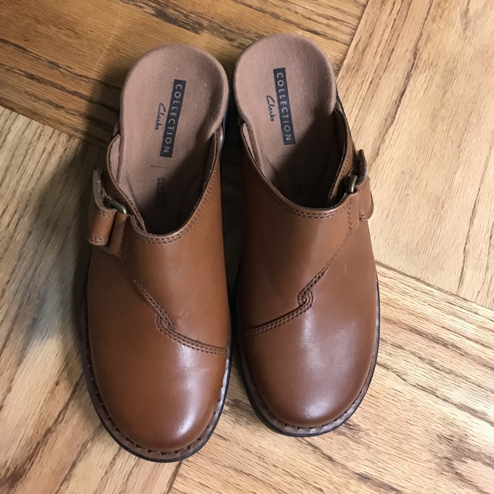N.W.O.T, Clark’s brand woman shoes, (6.5)